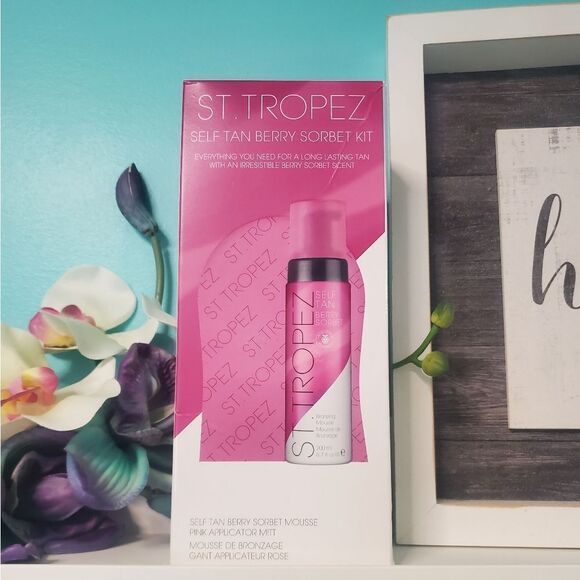 St.Tropez Berry Sorbet Self Tanning Kit - Picture 10 of 14